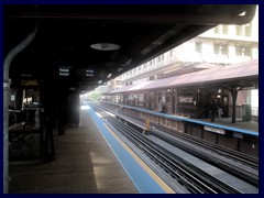 Loop trains 17 - Quincy station